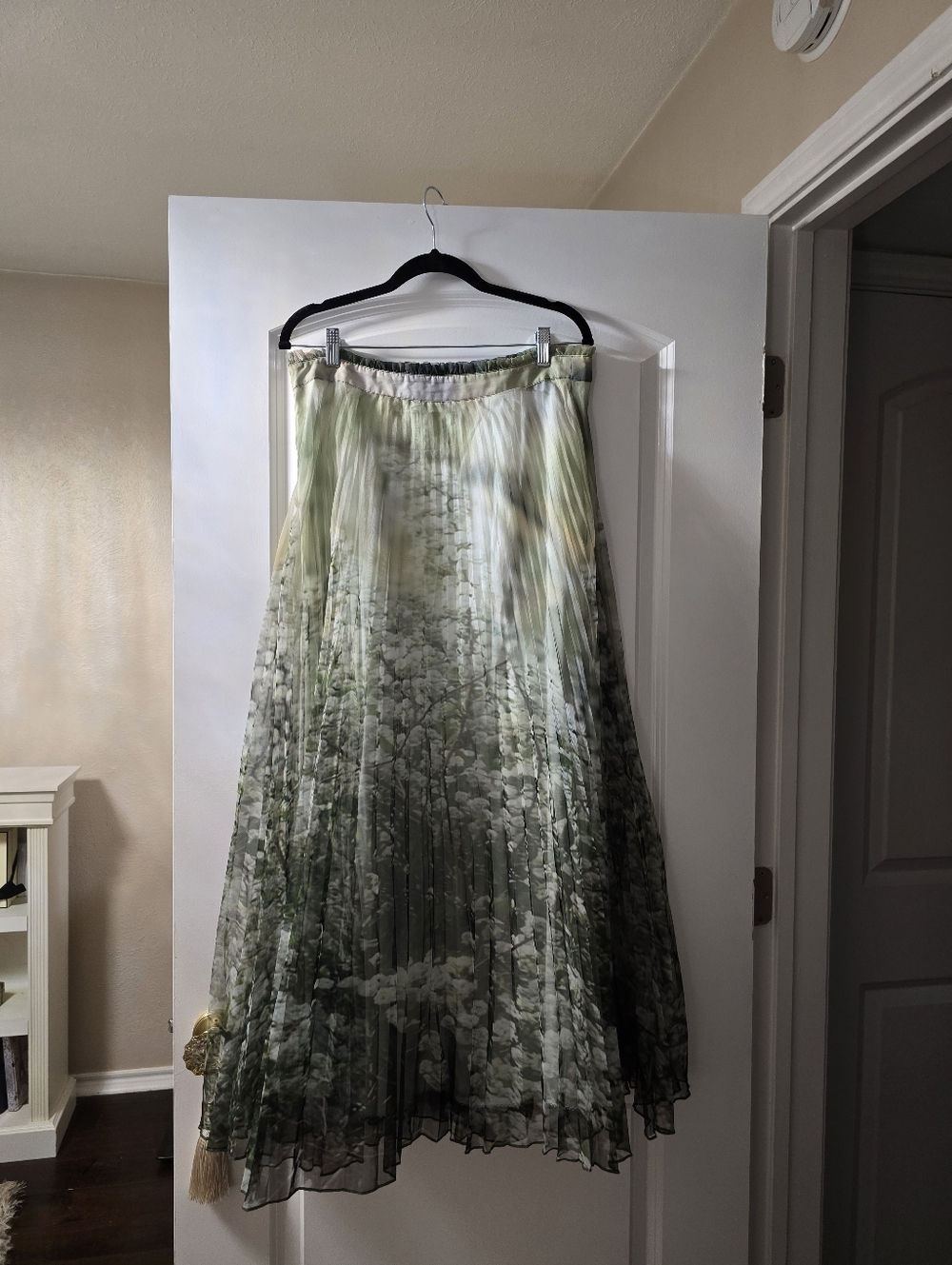 Anthropologie Green Floral Pleated Maxi Skirt - Picture 3 of 5